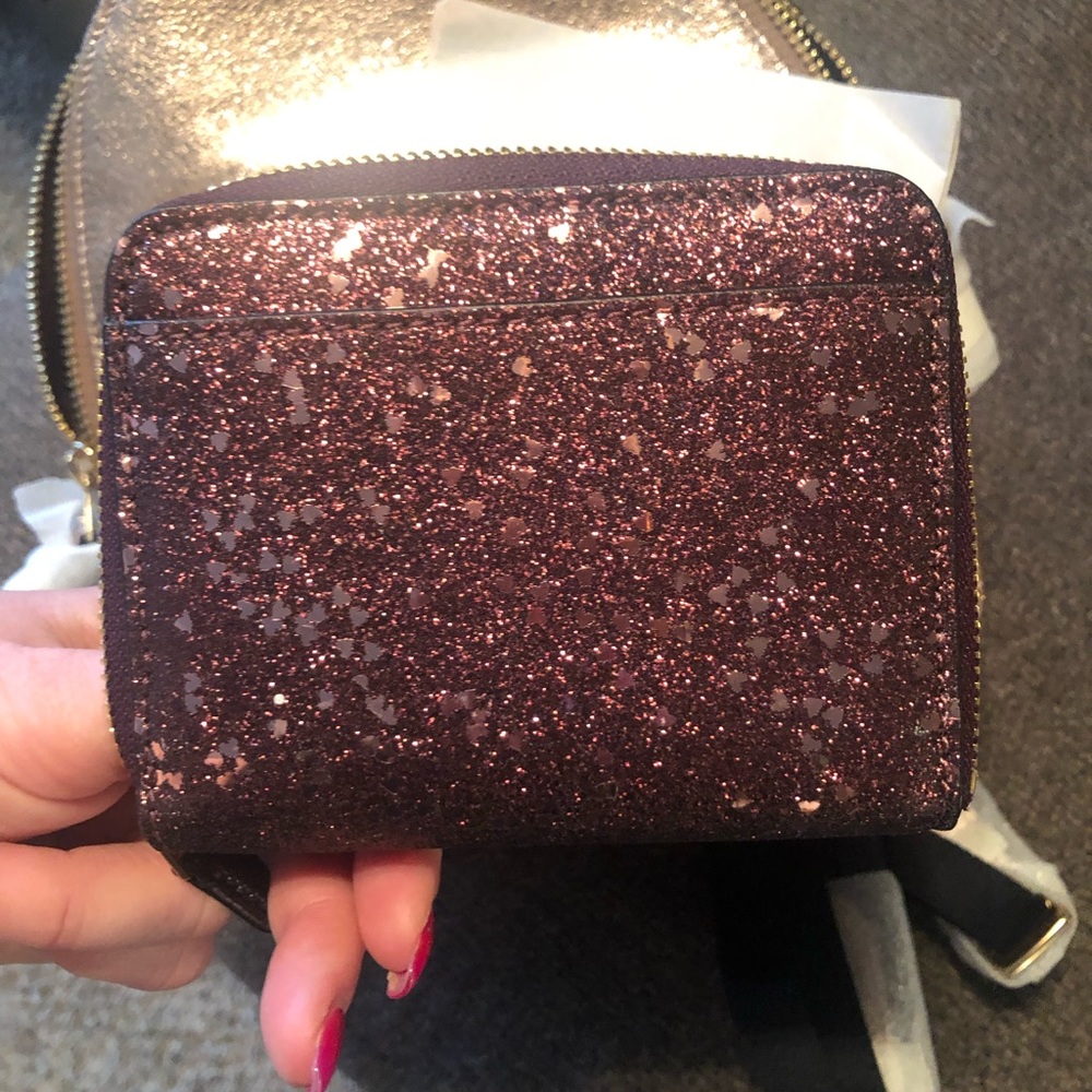NWT Coach wallet 💋❤️ - Picture 2 of 4